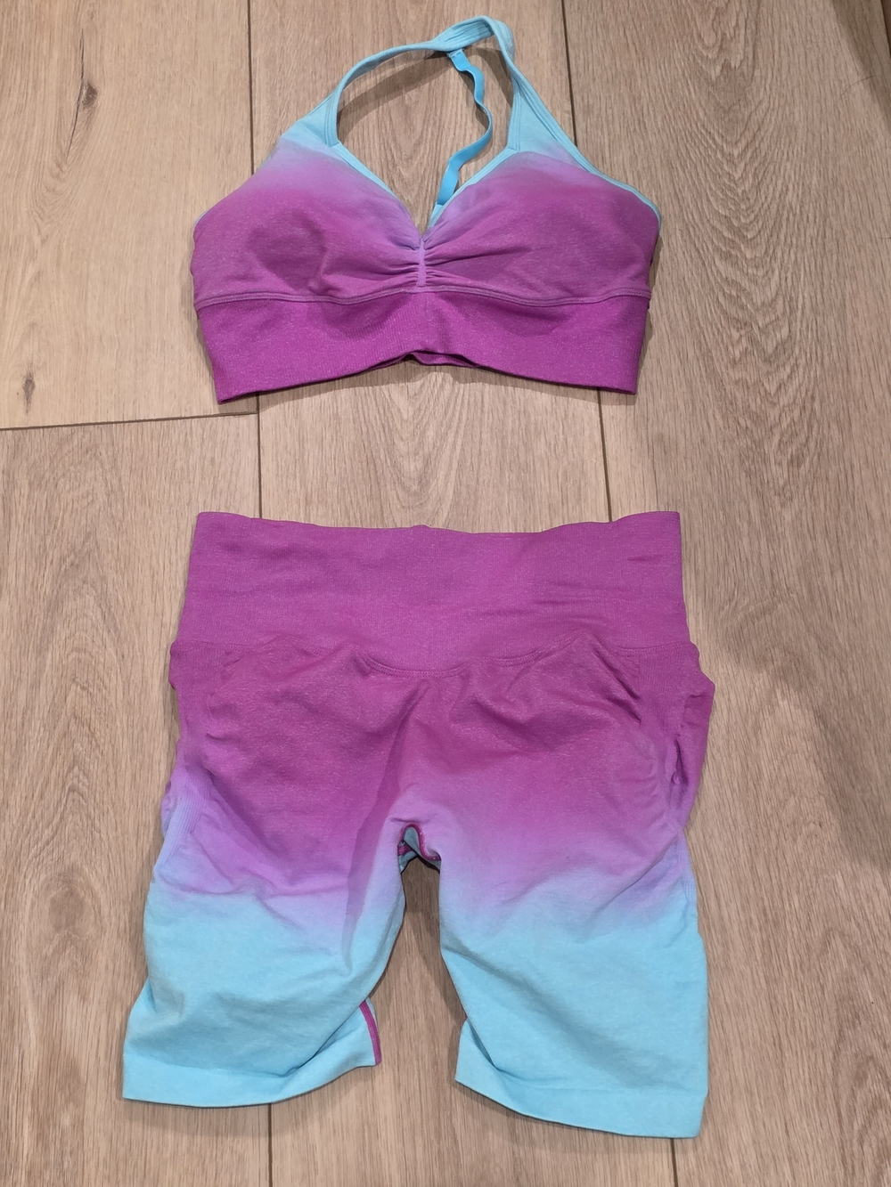 New Without Tag BuffBunny Ombre Purple & Aqua Miracle Seamless Set